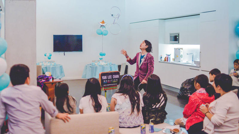 tour de magie les anneau chinois avec Yan