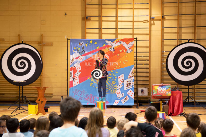 magicien avec 3 spirals d'hypnose